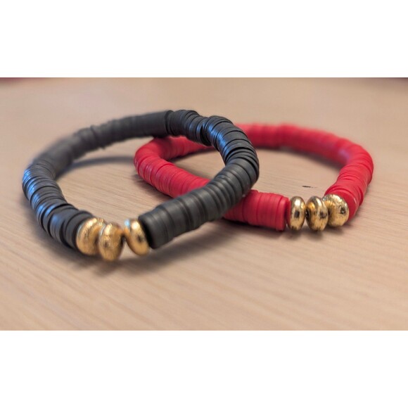 Pair of Gray & Red Heishi Beads Stretch Bracelets - Picture 2 of 4